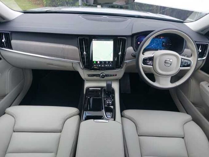 Volvo V90 Plus, T6 AWD Plug-in hybrid, Electric/Petrol, Dark