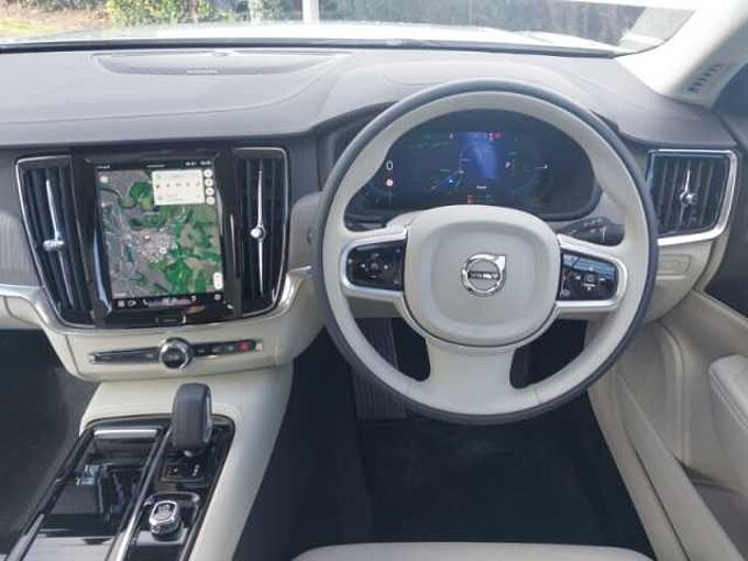 Volvo V90 Plus, T6 AWD Plug-in hybrid, Electric/Petrol, Dark