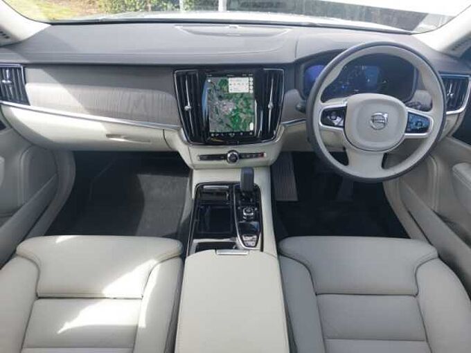 Volvo V90 Plus, T6 AWD Plug-in hybrid, Electric/Petrol, Dark