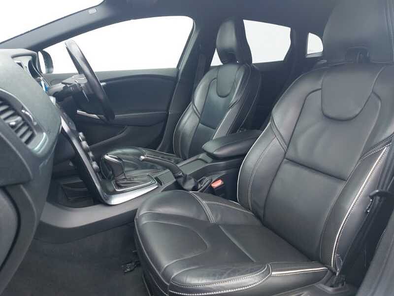 Volvo V40 T3 R-Design Pro Automatic