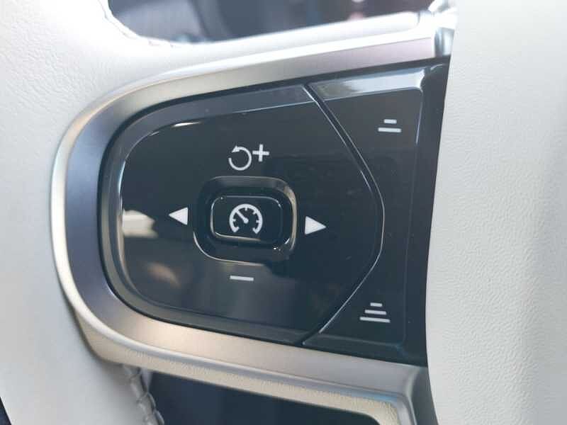 Volvo V90 Plus, T6 AWD Plug-in hybrid, Electric/Petrol, Dark