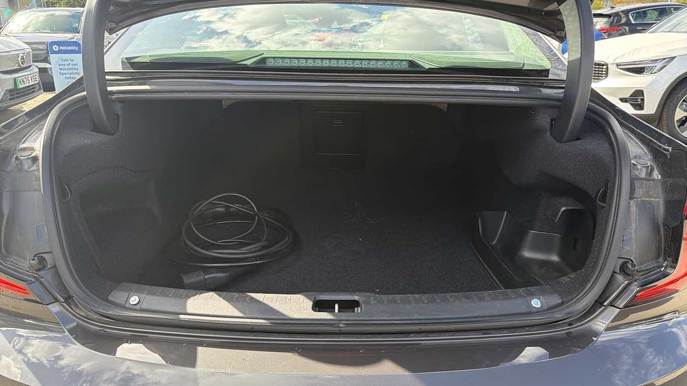 Volvo S90 Recharge Inscription, T8 AWD plug-in hybrid