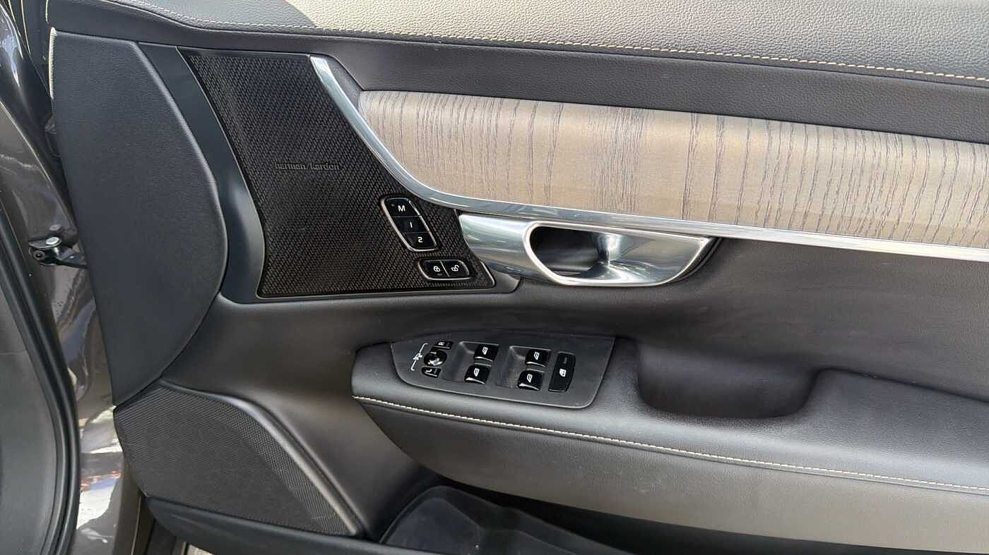 Volvo S90 Recharge Inscription, T8 AWD plug-in hybrid