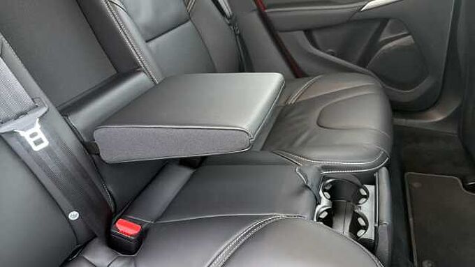 Volvo V40 T3 R-Design Pro Manual