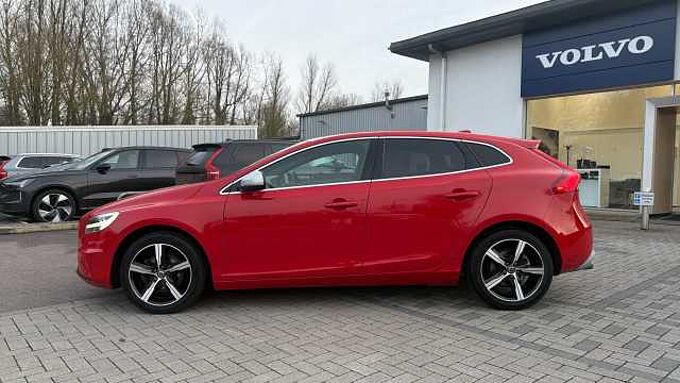 Volvo V40 T3 R-Design Pro Manual