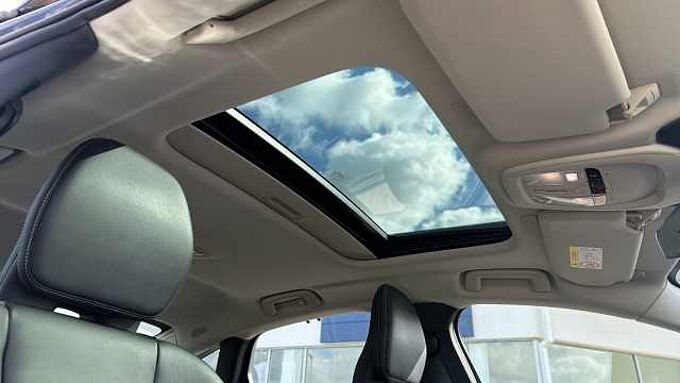 Volvo S90 Recharge Inscription, T8 AWD plug-in hybrid