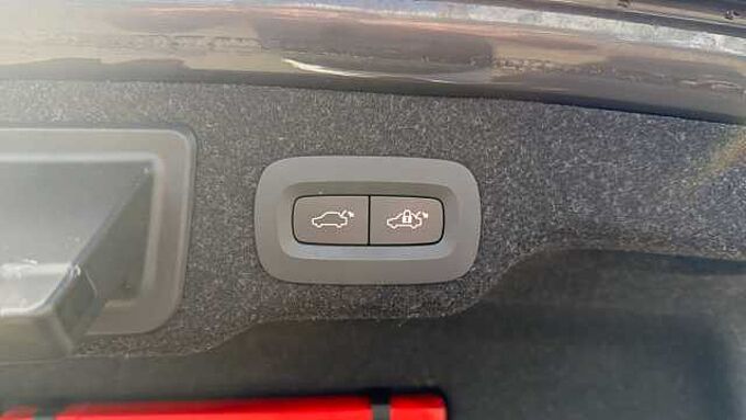 Volvo S90 Recharge Inscription, T8 AWD plug-in hybrid