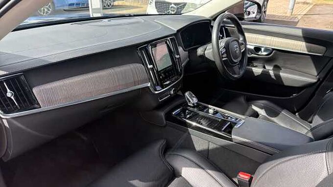 Volvo S90 Recharge Inscription, T8 AWD plug-in hybrid