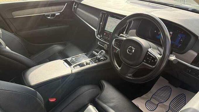 Volvo S90 Recharge Inscription, T8 AWD plug-in hybrid