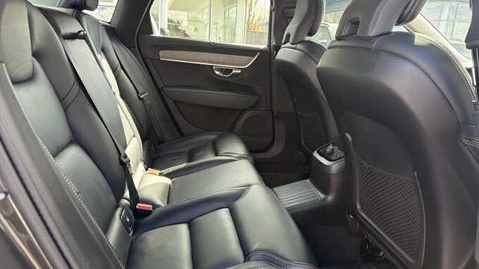 Volvo S90 Recharge Inscription, T8 AWD plug-in hybrid