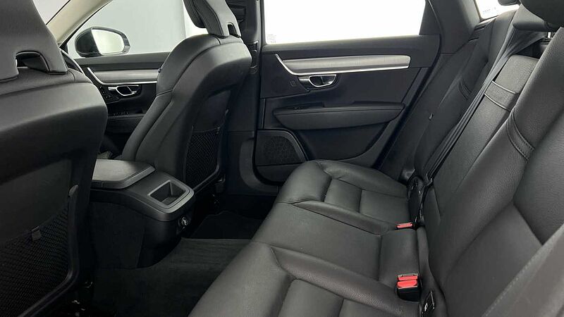 Volvo S90 D4 Momentum Plus Automatic