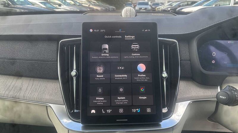 Volvo XC90 Ultra, T8 AWD Plug-in hybrid, Electric/Petrol, Bright, 7 Seats