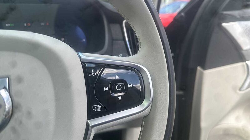 Volvo XC90 Ultra, T8 AWD Plug-in hybrid, Electric/Petrol, Bright, 7 Seats