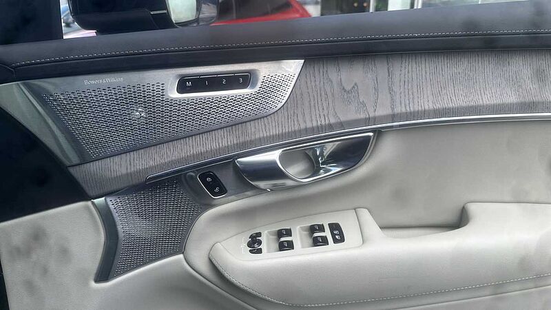 Volvo XC90 Ultra, T8 AWD Plug-in hybrid, Electric/Petrol, Bright, 7 Seats