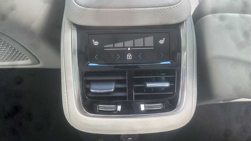 Volvo XC90 Ultra, T8 AWD Plug-in hybrid, Electric/Petrol, Bright, 7 Seats