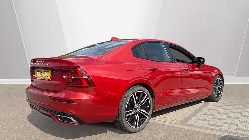 Volvo S60 R-Design, B5 mild hybrid