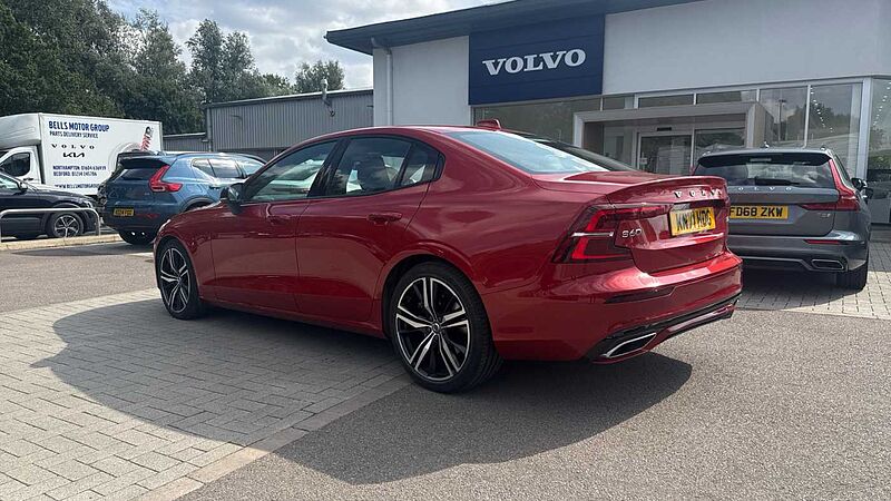Volvo S60 R-Design, B5 mild hybrid