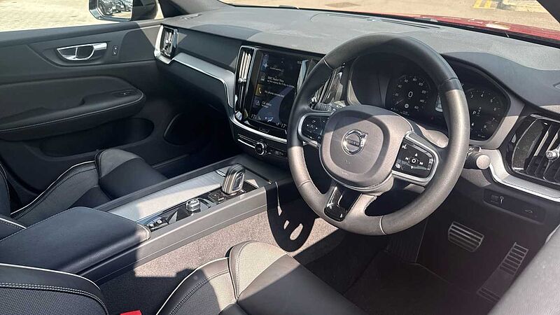 Volvo S60 R-Design, B5 mild hybrid