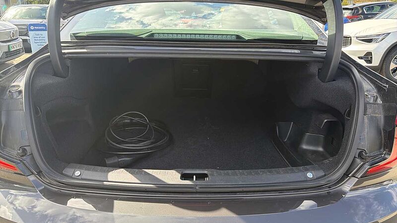 Volvo S90 Recharge Inscription, T8 AWD plug-in hybrid