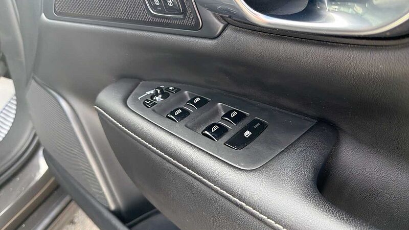 Volvo S90 Recharge Inscription, T8 AWD plug-in hybrid