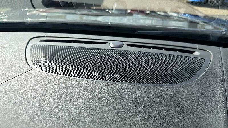 Volvo S90 Recharge Inscription, T8 AWD plug-in hybrid