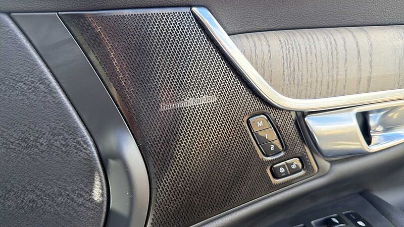 Volvo S90 Recharge Inscription, T8 AWD plug-in hybrid