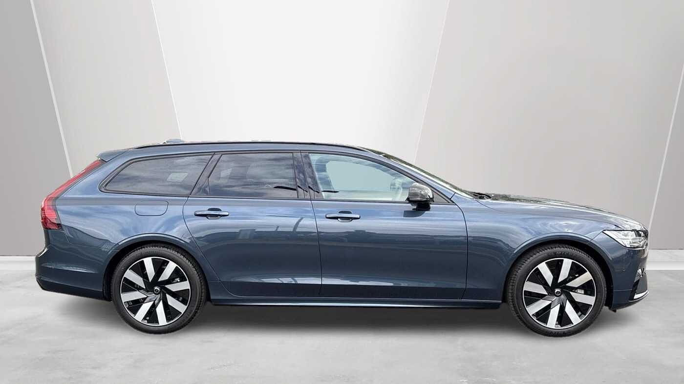 Volvo V90 T6 Recharge Plus AWD (Dark Tints, 360 Camera, Harman Kardon)