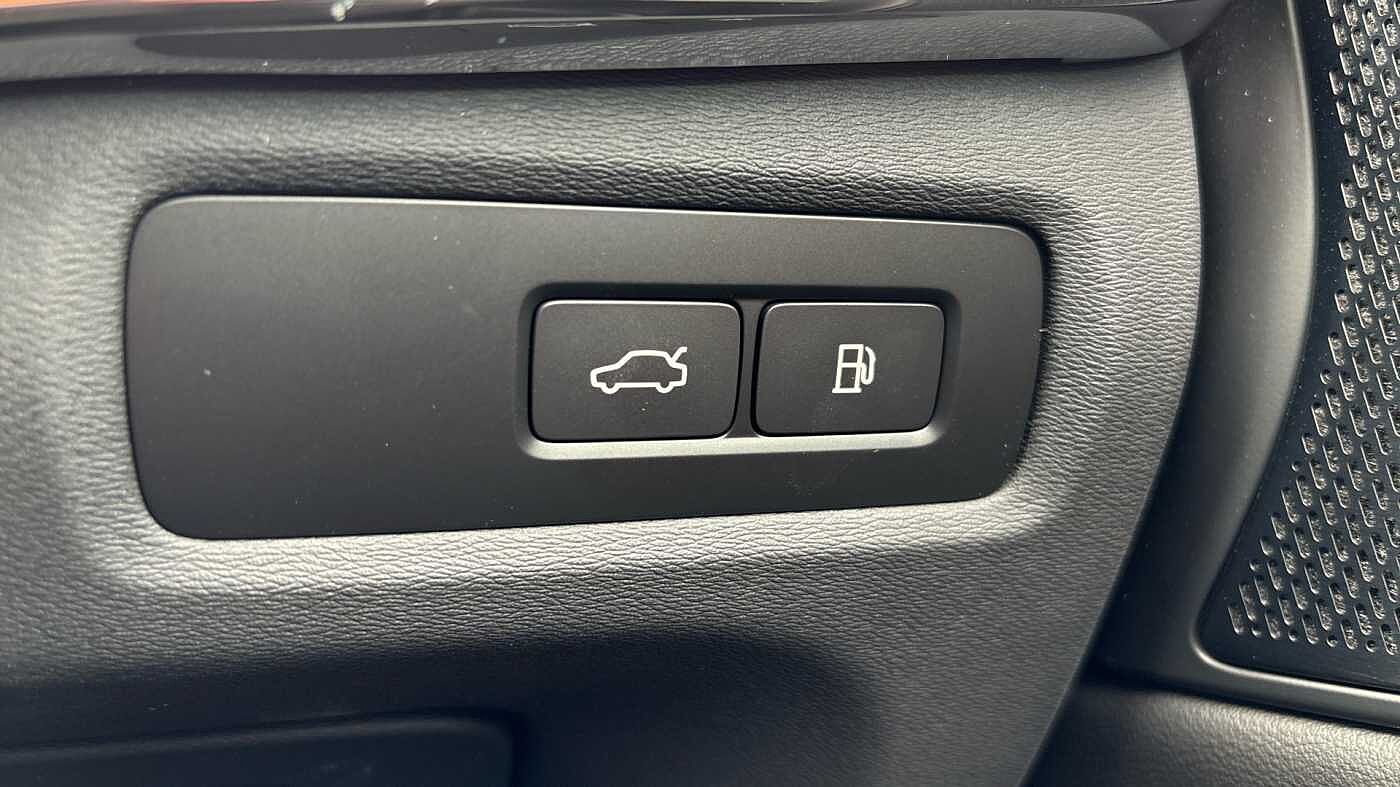 Volvo V90 T6 Recharge Plus AWD (Dark Tints, 360 Camera, Harman Kardon)