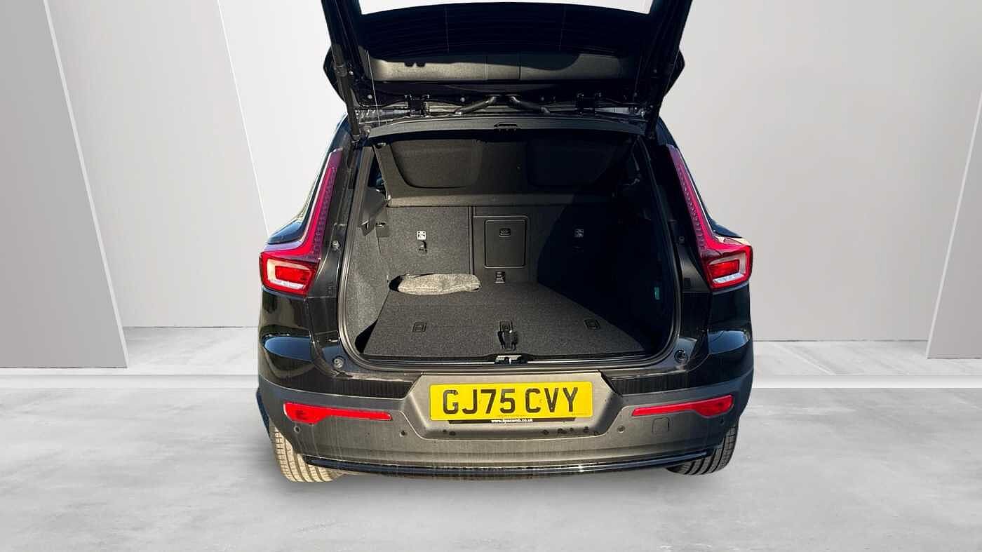 Volvo XC40 Black Edition Ultra, B4 Mild hybrid, Petrol