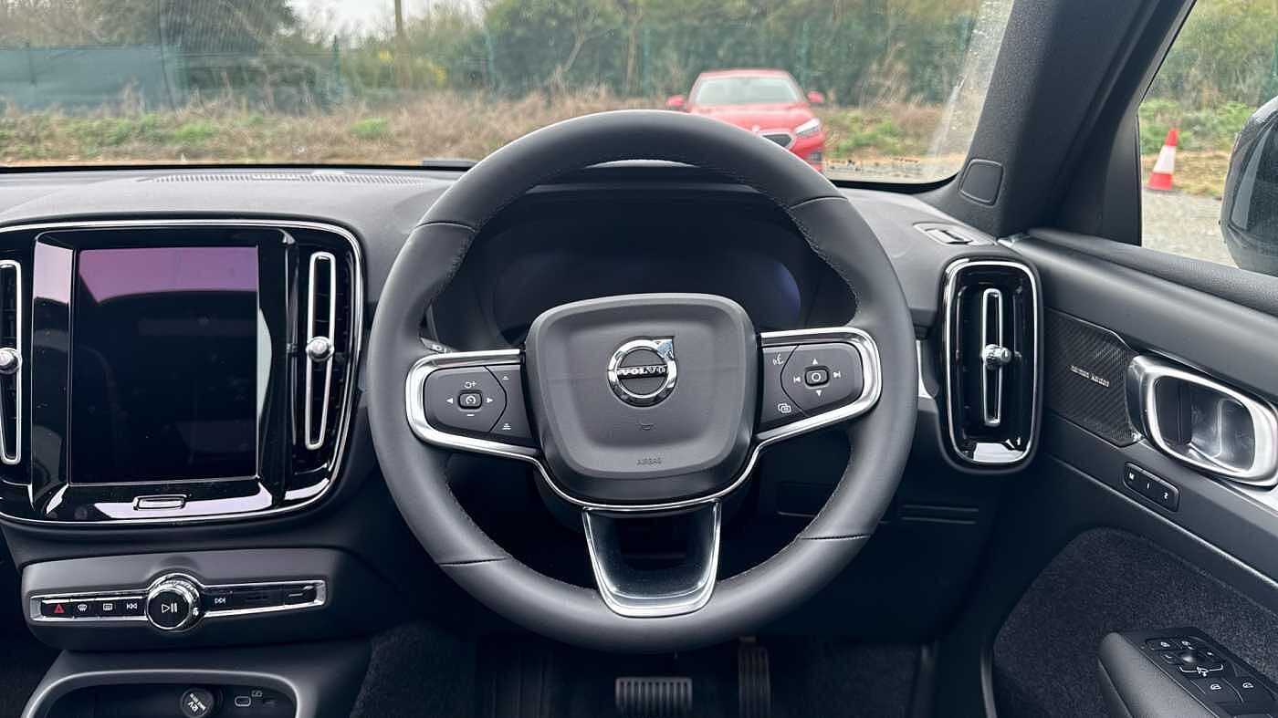 Volvo XC40 Black Edition Ultra, B4 Mild hybrid, Petrol