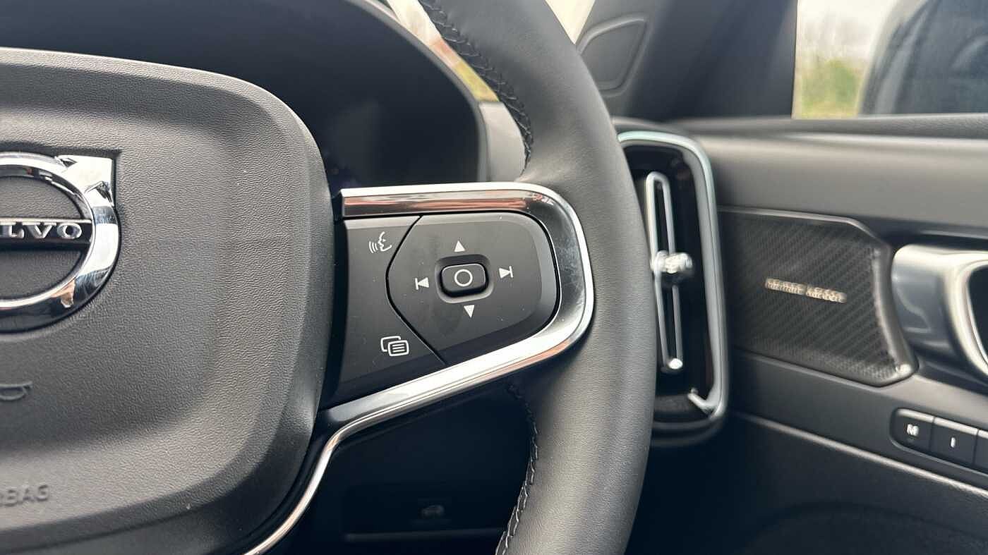 Volvo XC40 Black Edition Ultra, B4 Mild hybrid, Petrol