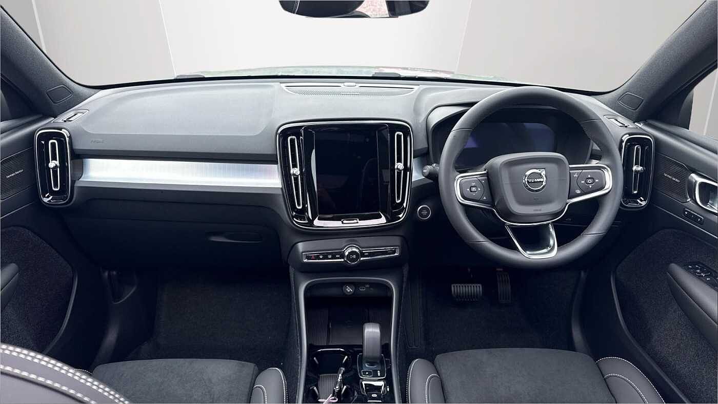 Volvo XC40 Black Edition Ultra, B4 Mild hybrid, Petrol