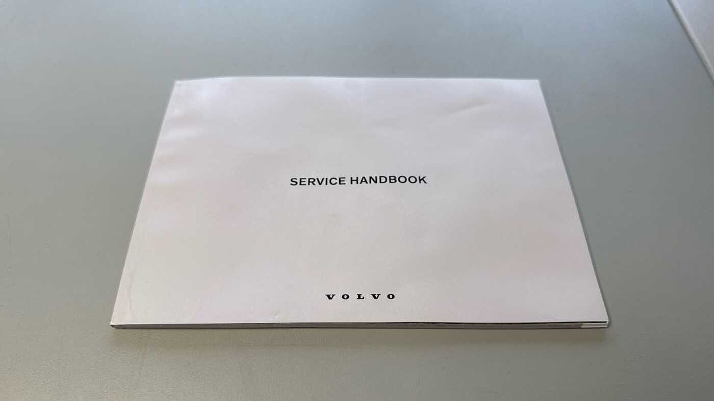 Volvo XC90 Ultra, T8 AWD Plug-in hybrid, Electric/Petrol, Dark, 7 Seats