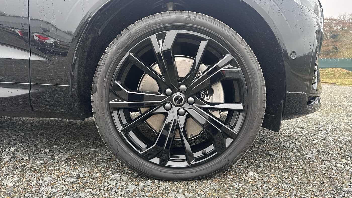 Volvo XC60 Black Edition Ultra, T8 AWD Plug-in hybrid, Electric/Petrol