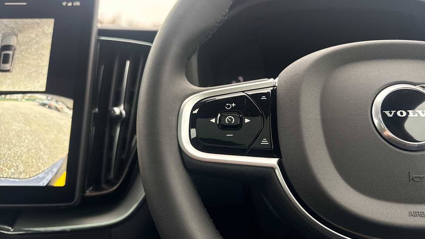 Volvo XC60 Black Edition Ultra, T8 AWD Plug-in hybrid, Electric/Petrol