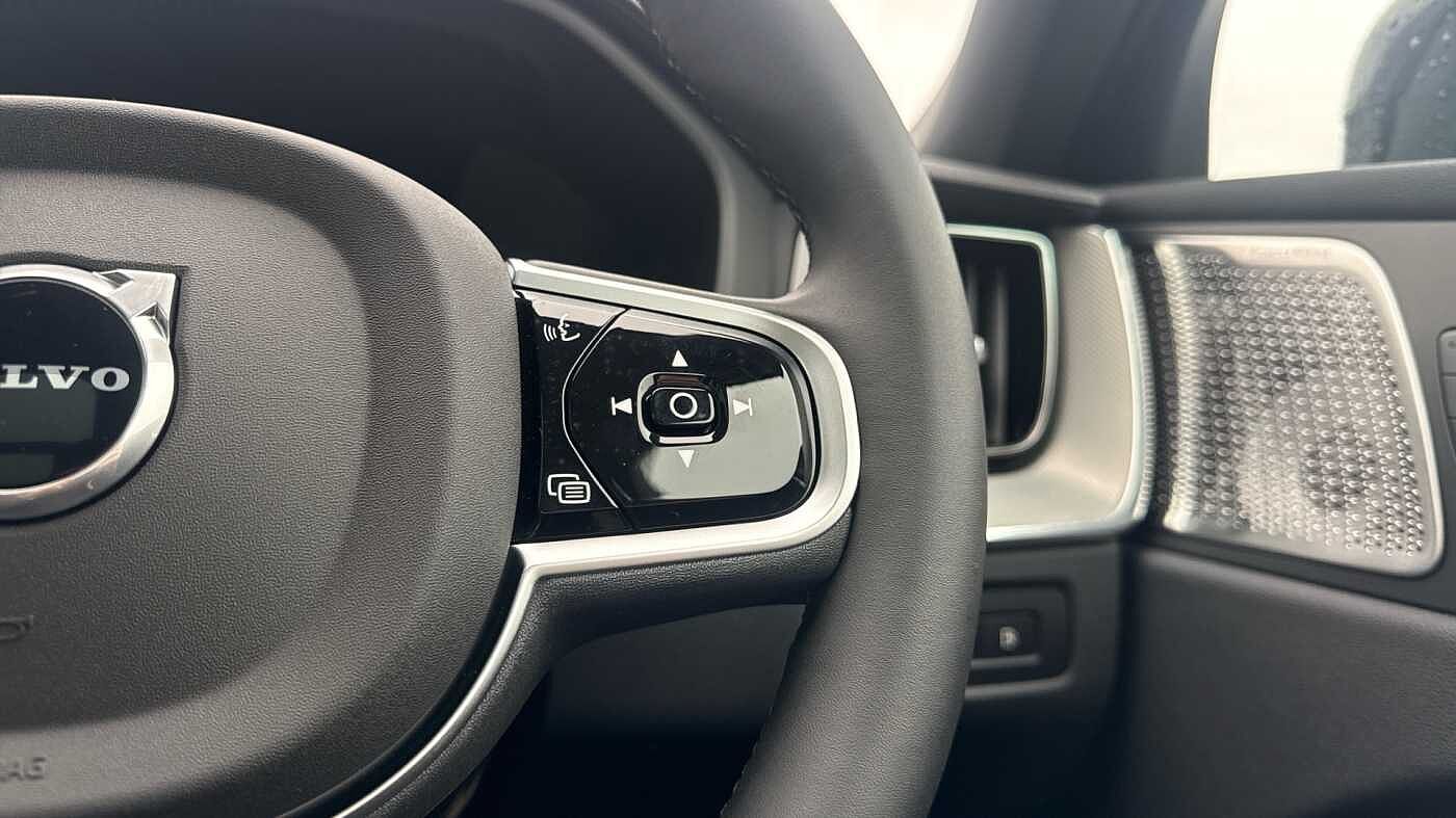 Volvo XC60 Black Edition Ultra, T8 AWD Plug-in hybrid, Electric/Petrol