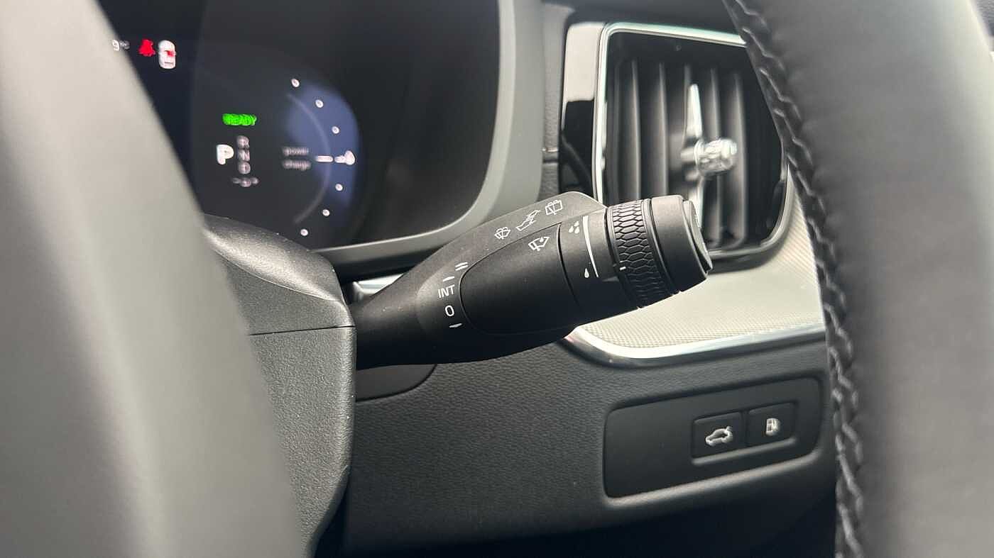 Volvo XC60 Black Edition Ultra, T8 AWD Plug-in hybrid, Electric/Petrol