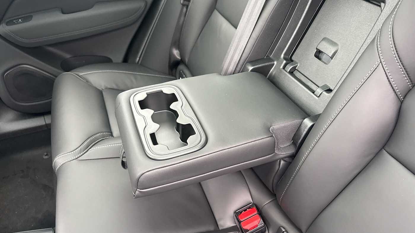 Volvo XC60 Black Edition Ultra, T8 AWD Plug-in hybrid, Electric/Petrol