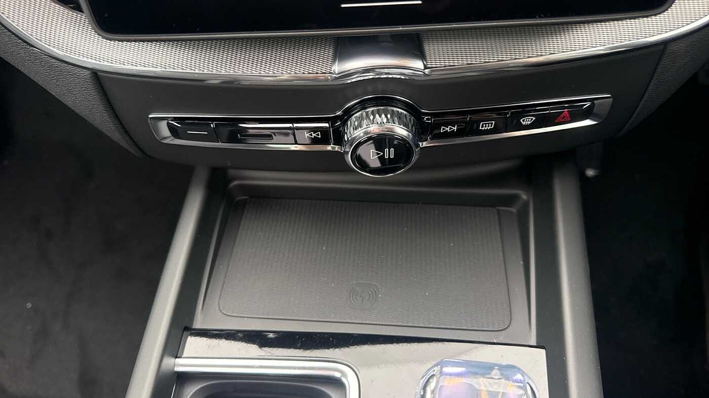 Volvo XC60 Black Edition Ultra, T8 AWD Plug-in hybrid, Electric/Petrol