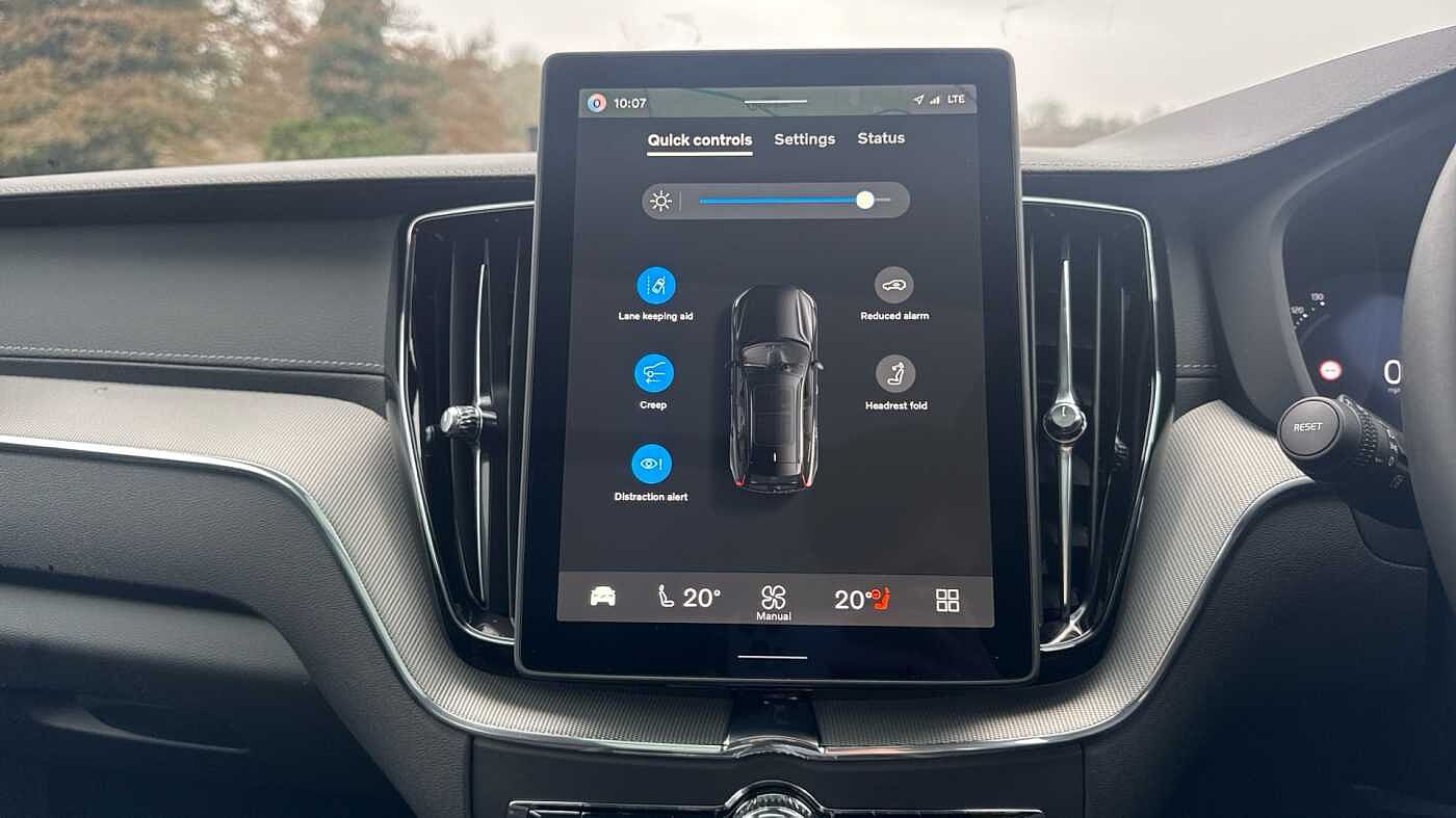 Volvo XC60 Black Edition Ultra, T8 AWD Plug-in hybrid, Electric/Petrol