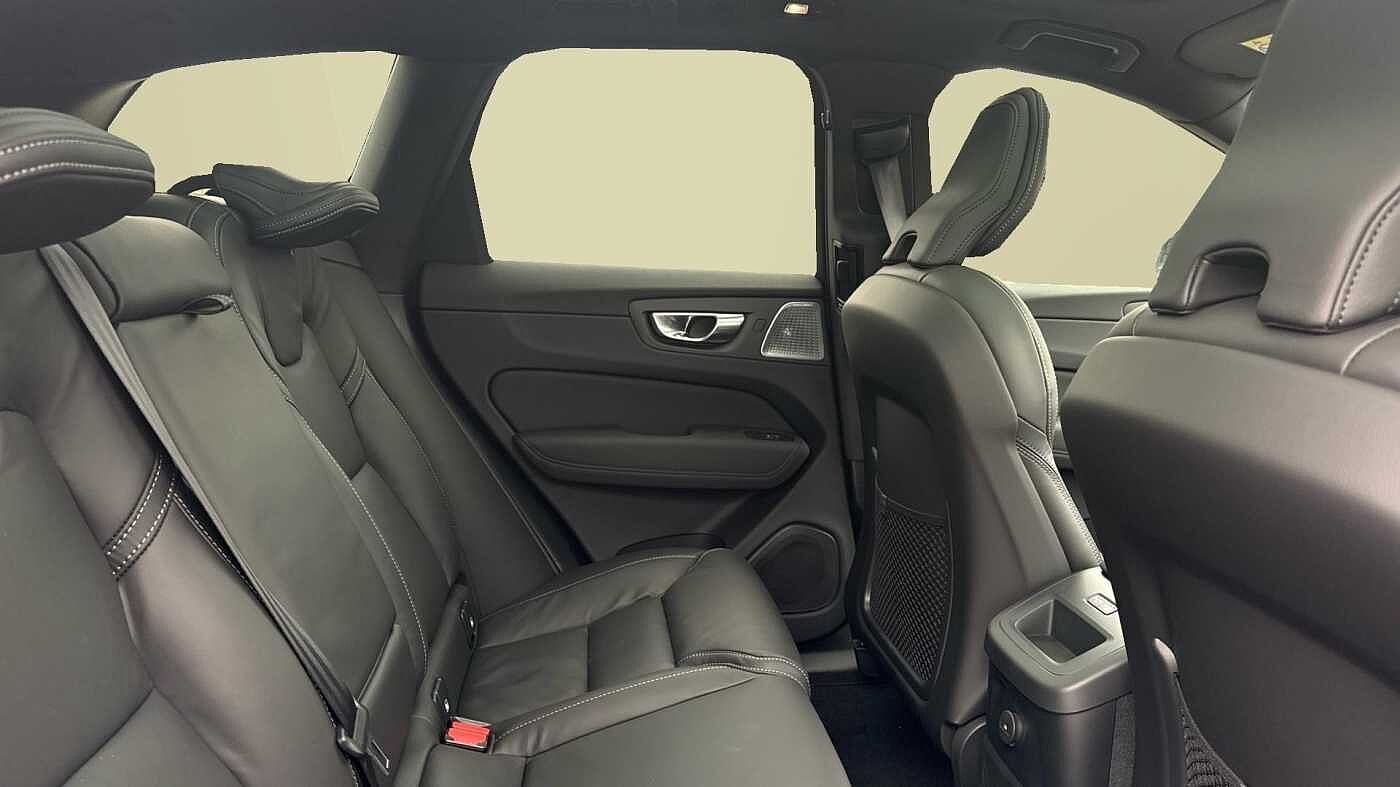 Volvo XC60 Black Edition Ultra, T8 AWD Plug-in hybrid, Electric/Petrol