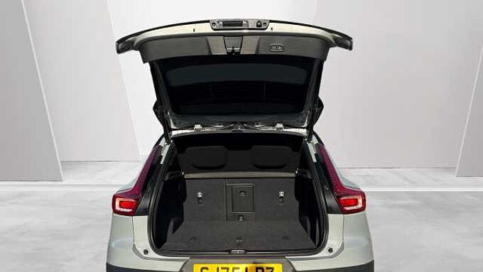 Volvo XC40 Black Edition Ultra, B4 Mild hybrid, Petrol