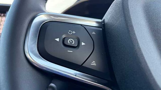 Volvo XC40 Black Edition Ultra, B4 Mild hybrid, Petrol