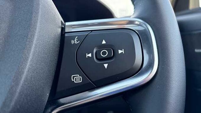 Volvo XC40 Black Edition Ultra, B4 Mild hybrid, Petrol