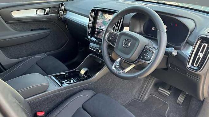 Volvo XC40 Black Edition Ultra, B4 Mild hybrid, Petrol