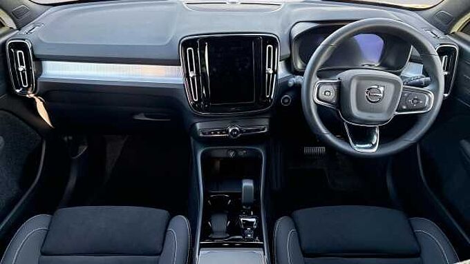 Volvo XC40 Black Edition Ultra, B4 Mild hybrid, Petrol
