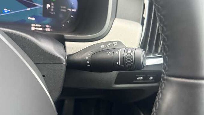 Volvo V90 Plus, T6 AWD Plug-in hybrid, Electric/Petrol, Dark