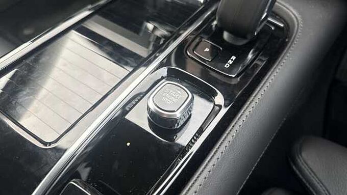 Volvo V90 Plus, T6 AWD Plug-in hybrid, Electric/Petrol, Dark
