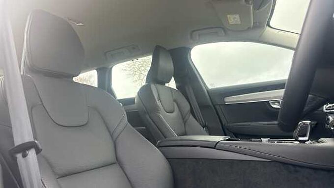 Volvo V90 Plus, T6 AWD Plug-in hybrid, Electric/Petrol, Dark
