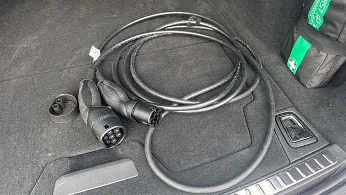 Volvo V90 Plus, T6 AWD Plug-in hybrid, Electric/Petrol, Dark